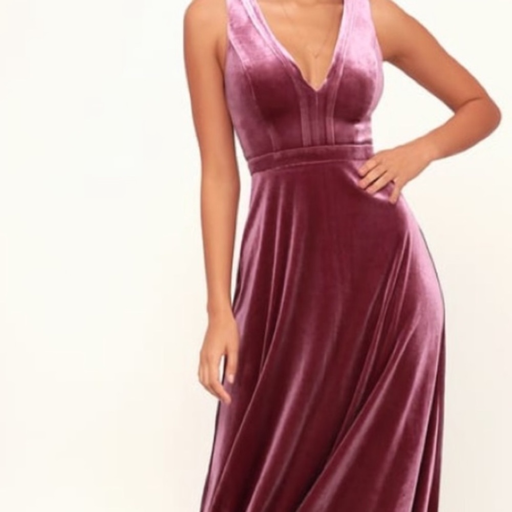 Beautiful night magenta velvet dress
